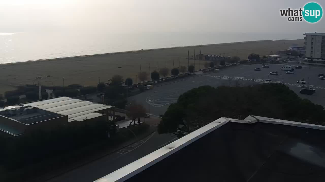 La spiaggia di Bibione webcam live e piazzale Zenit