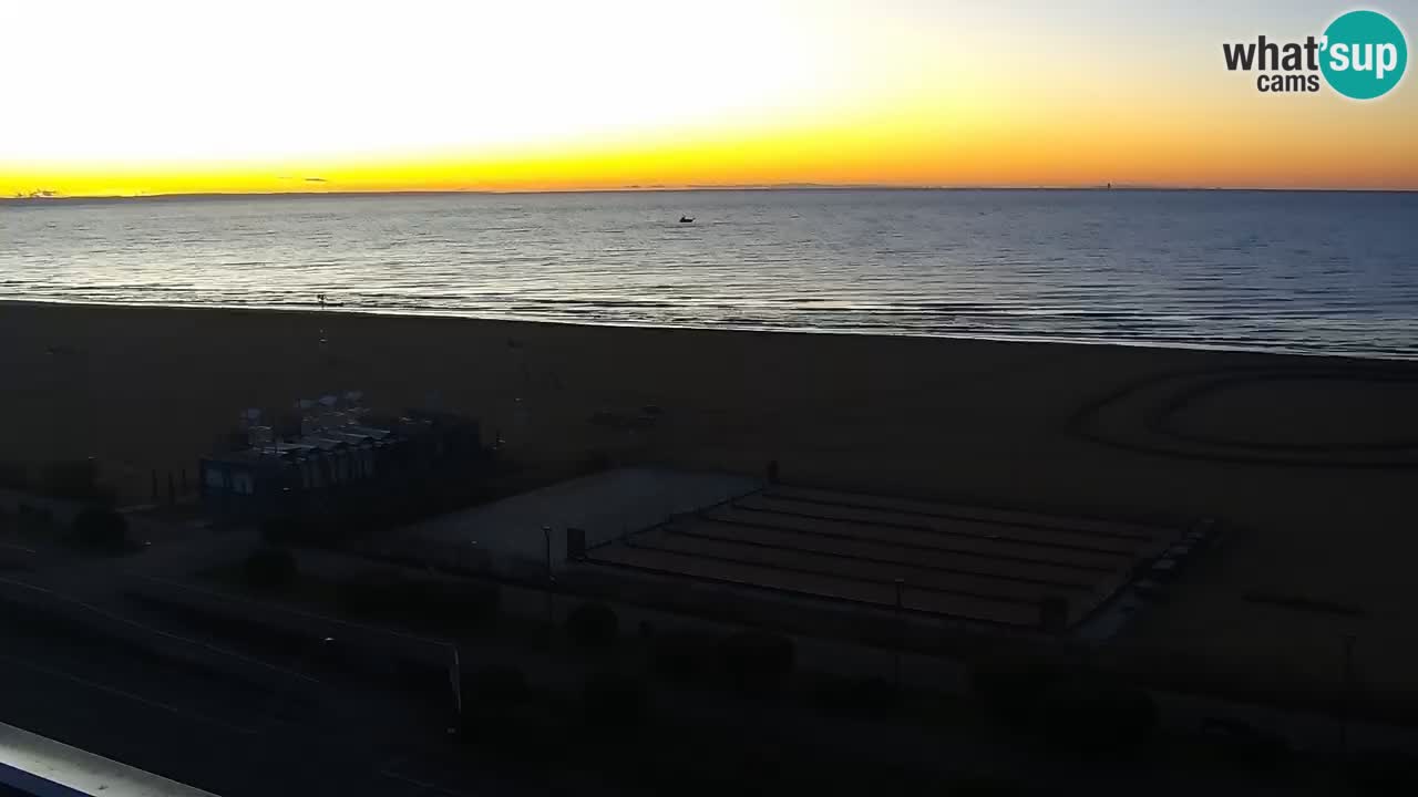 La spiaggia di Bibione webcam live e piazzale Zenit