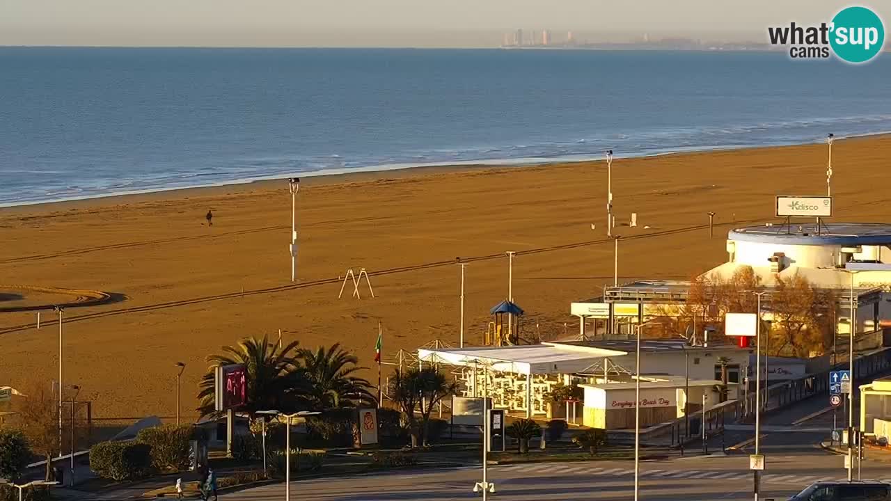 La spiaggia di Bibione webcam live e piazzale Zenit