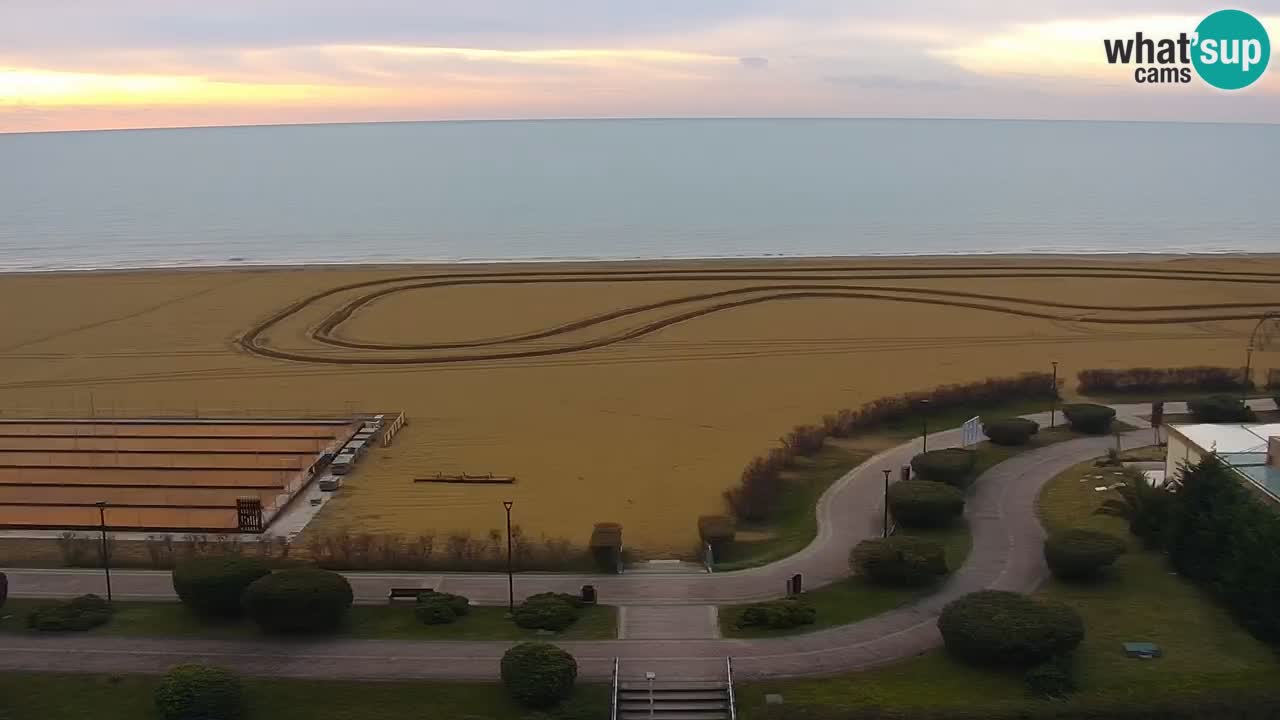 La spiaggia di Bibione webcam live e piazzale Zenit