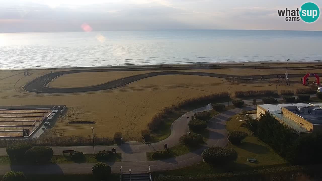 La spiaggia di Bibione webcam live e piazzale Zenit