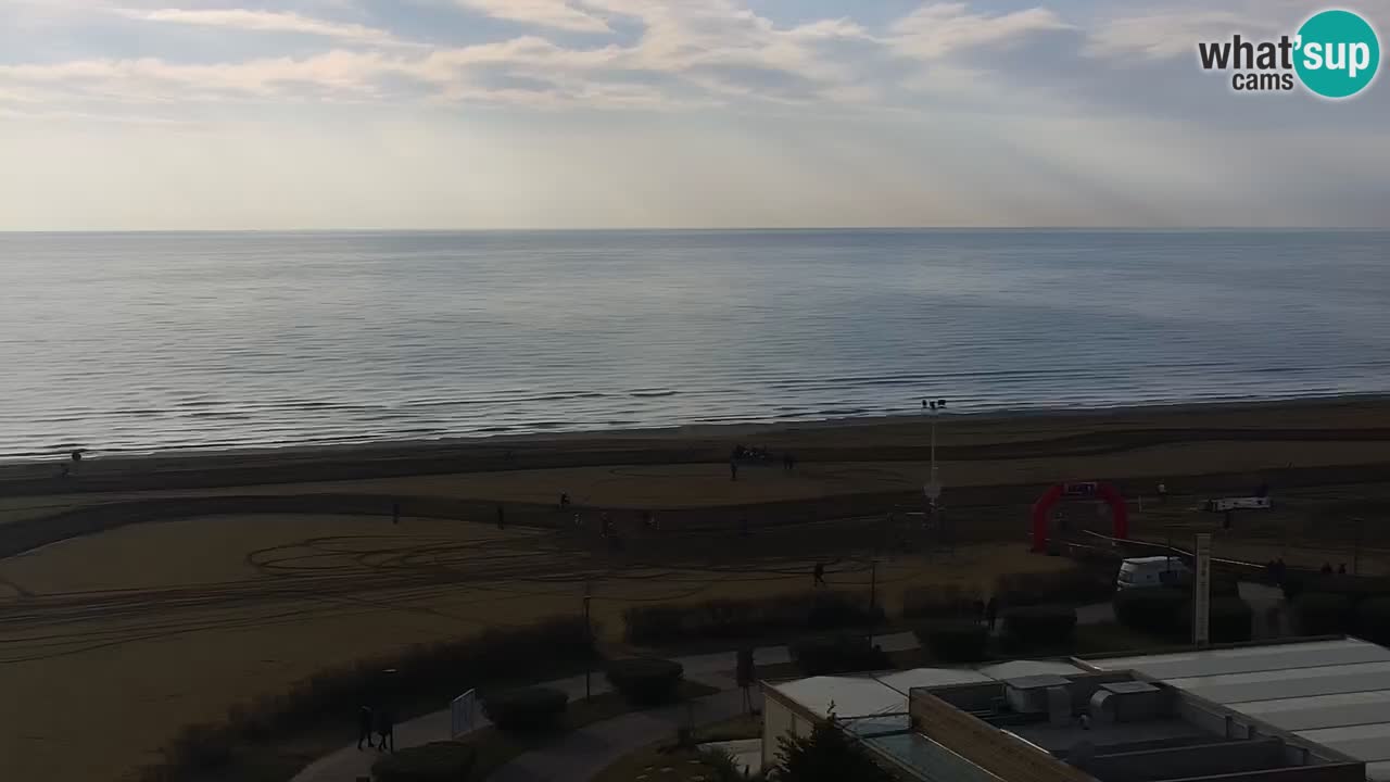 La spiaggia di Bibione webcam live e piazzale Zenit