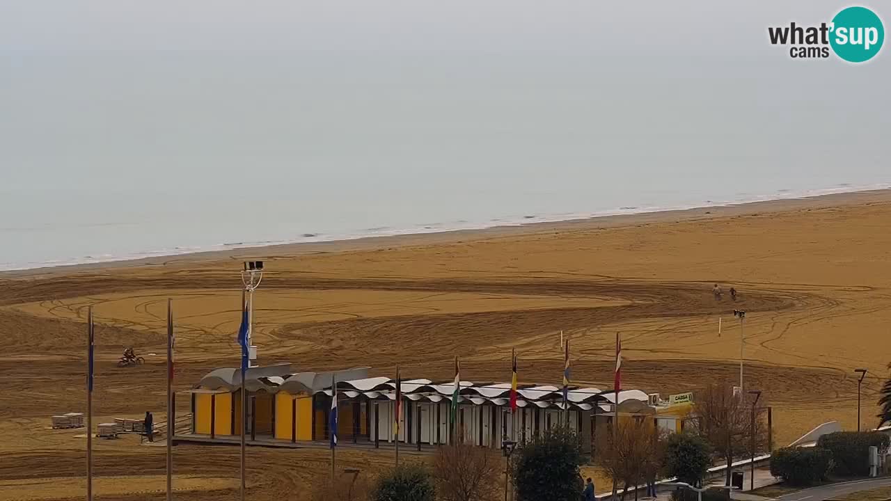 La spiaggia di Bibione webcam live e piazzale Zenit