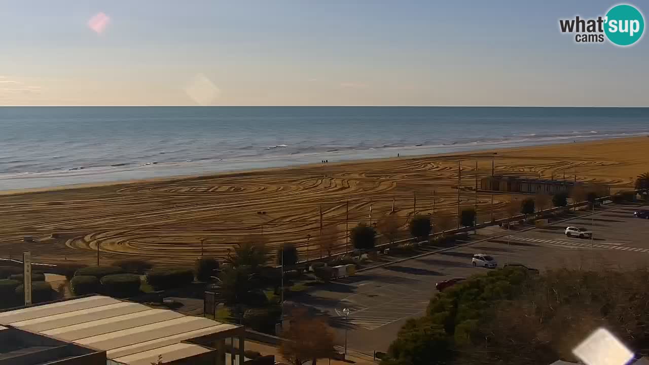 La spiaggia di Bibione webcam live e piazzale Zenit