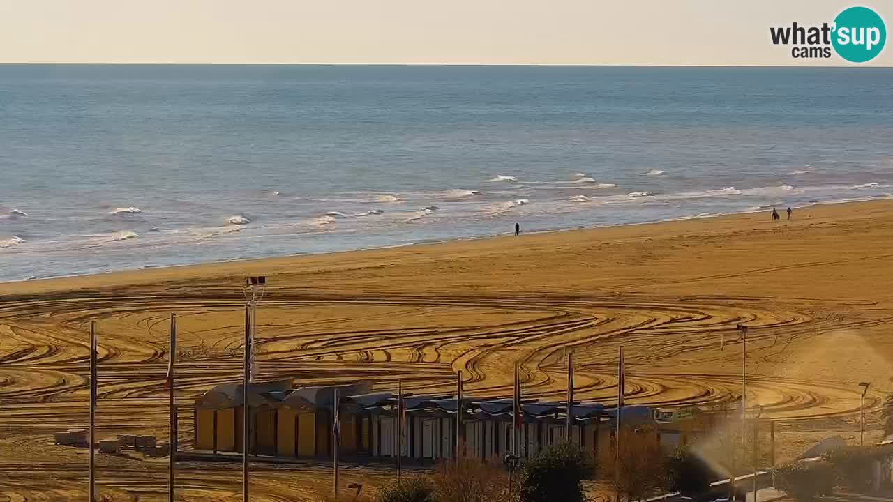 La spiaggia di Bibione webcam live e piazzale Zenit