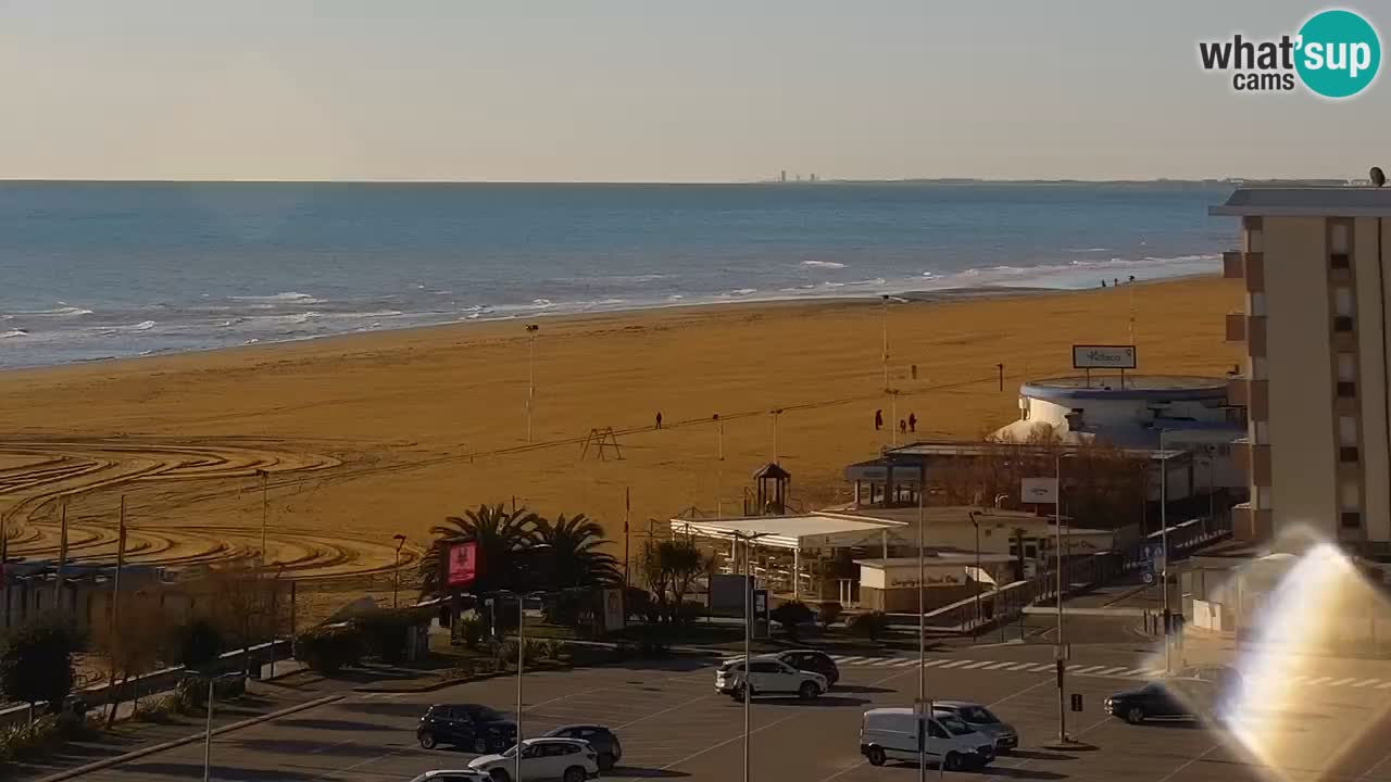 La spiaggia di Bibione webcam live e piazzale Zenit