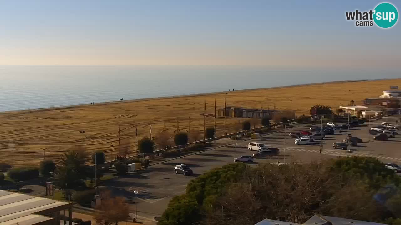 La spiaggia di Bibione webcam live e piazzale Zenit