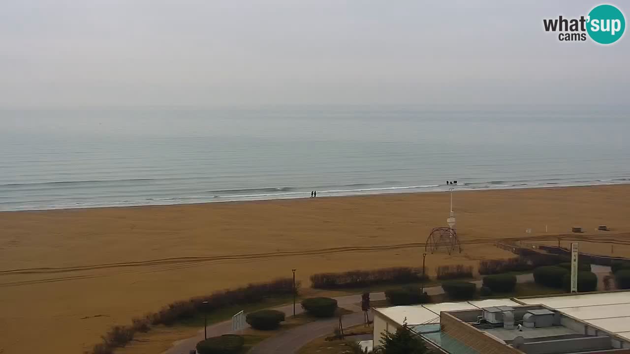 La spiaggia di Bibione webcam live e piazzale Zenit