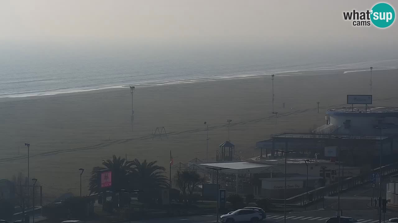 La spiaggia di Bibione webcam live e piazzale Zenit