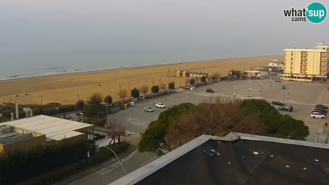 La spiaggia di Bibione webcam live e piazzale Zenit