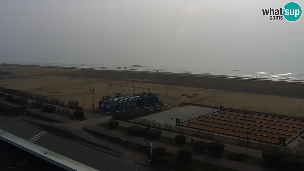 La spiaggia di Bibione webcam live e piazzale Zenit