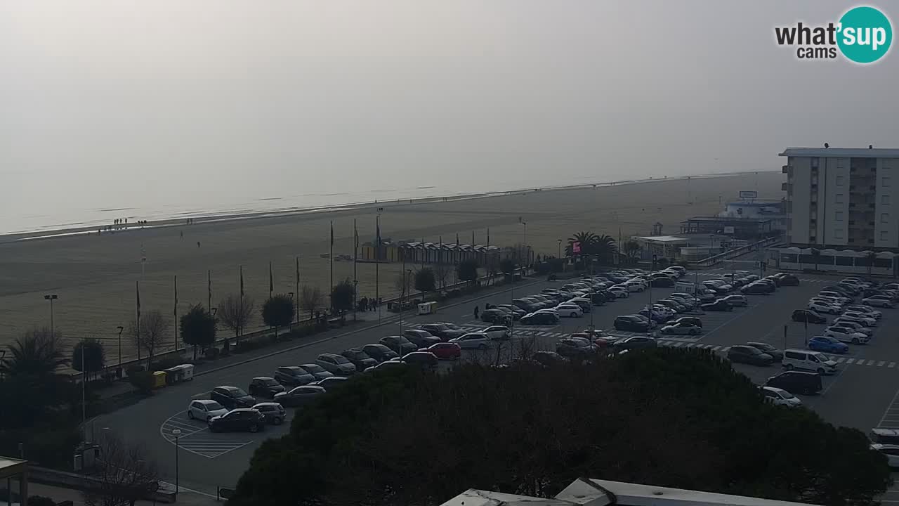 La spiaggia di Bibione webcam live e piazzale Zenit