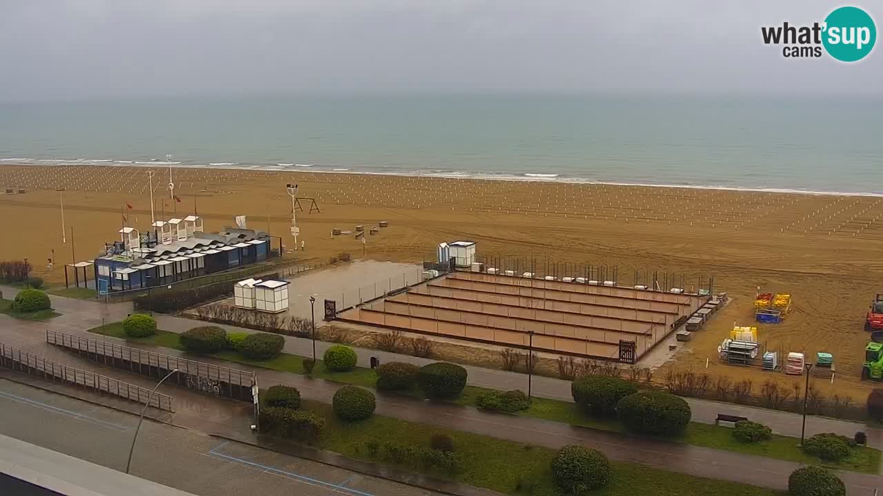 La spiaggia di Bibione webcam live e piazzale Zenit