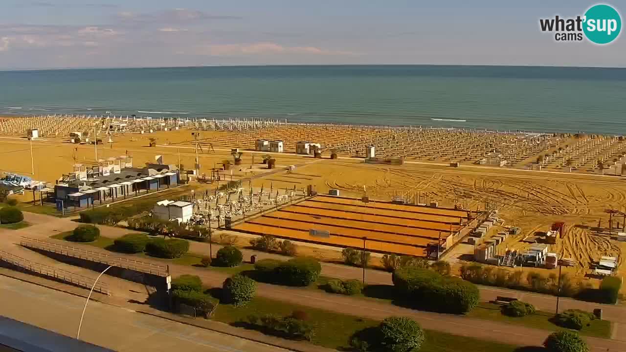 La spiaggia di Bibione webcam live e piazzale Zenit