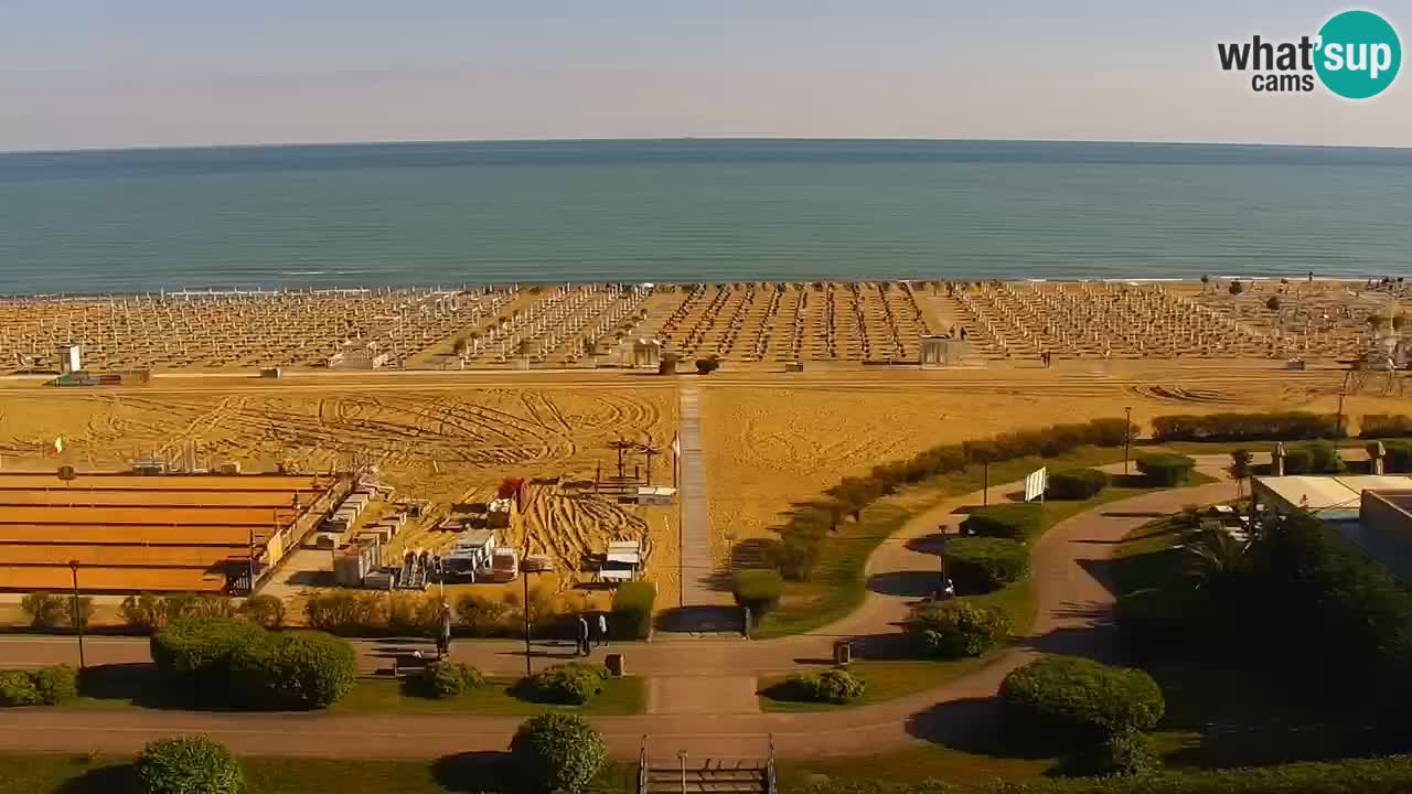 La spiaggia di Bibione webcam live e piazzale Zenit