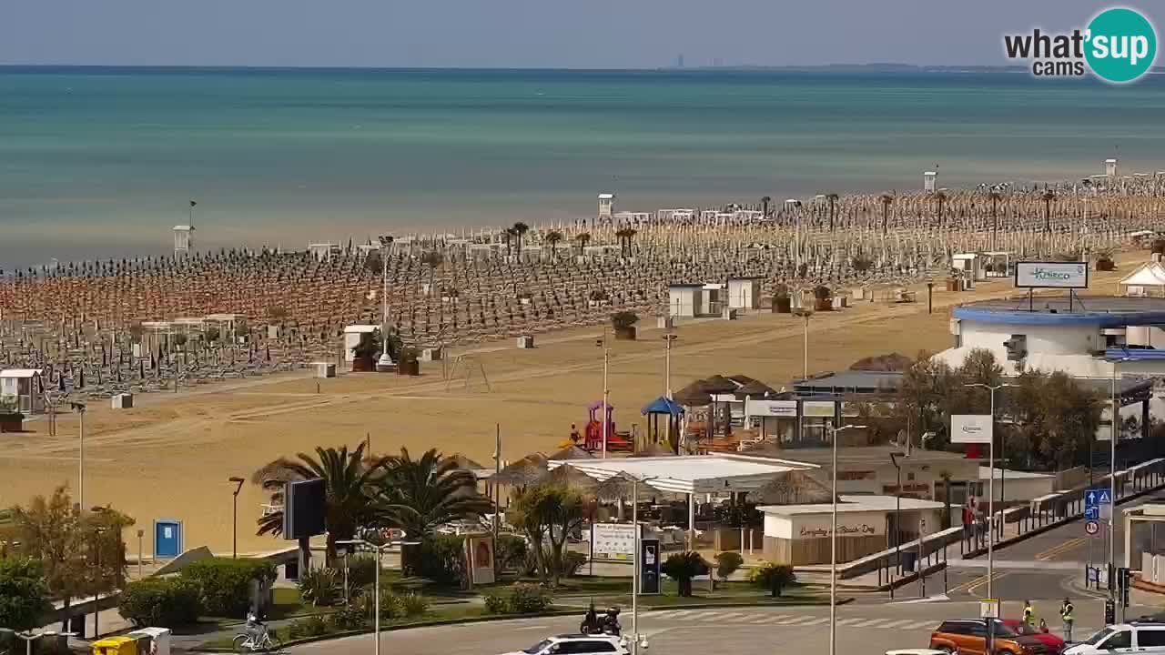 La spiaggia di Bibione webcam live e piazzale Zenit