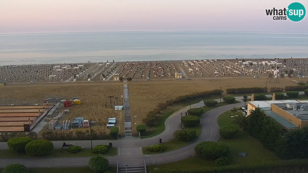 La spiaggia di Bibione webcam live e piazzale Zenit