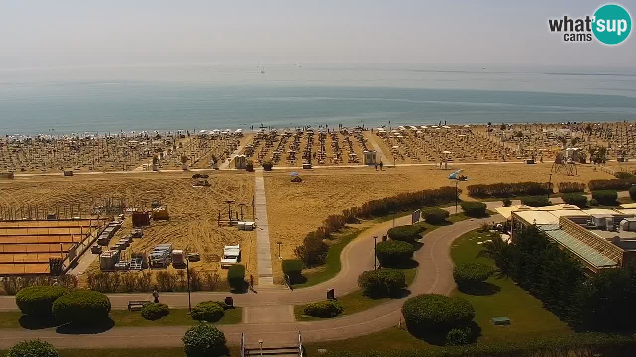 La spiaggia di Bibione webcam live e piazzale Zenit