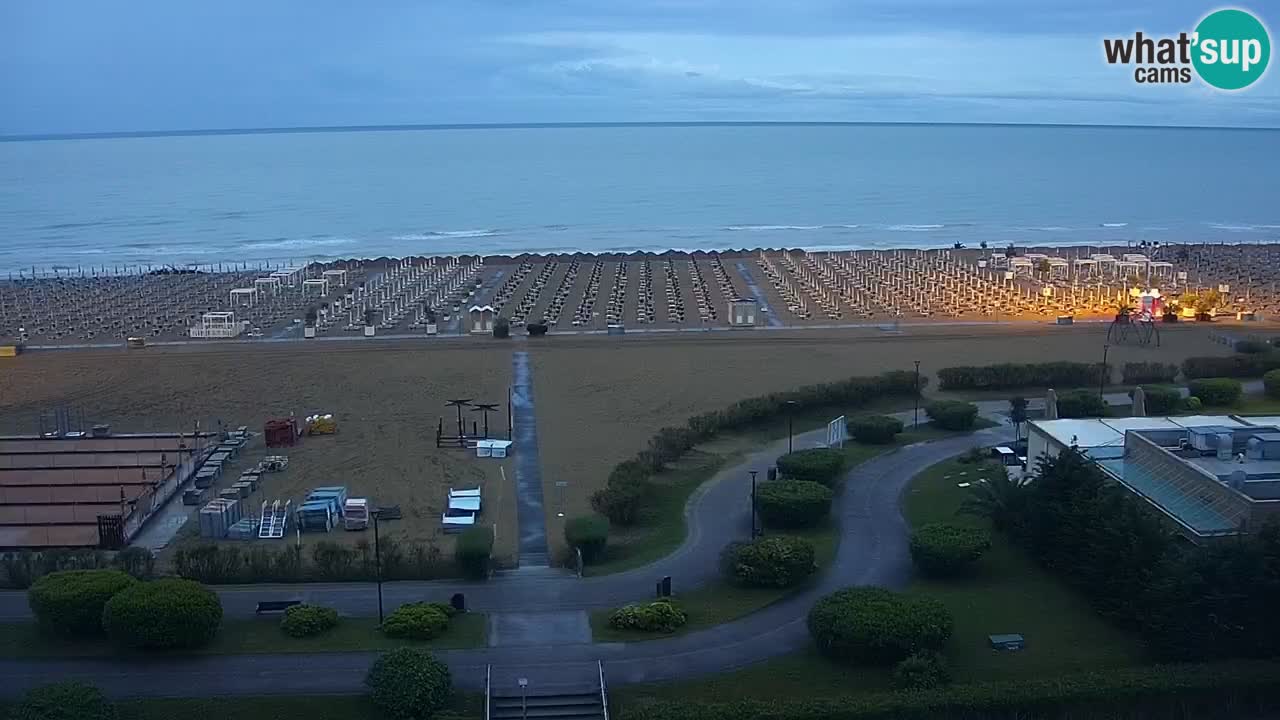 La spiaggia di Bibione webcam live e piazzale Zenit