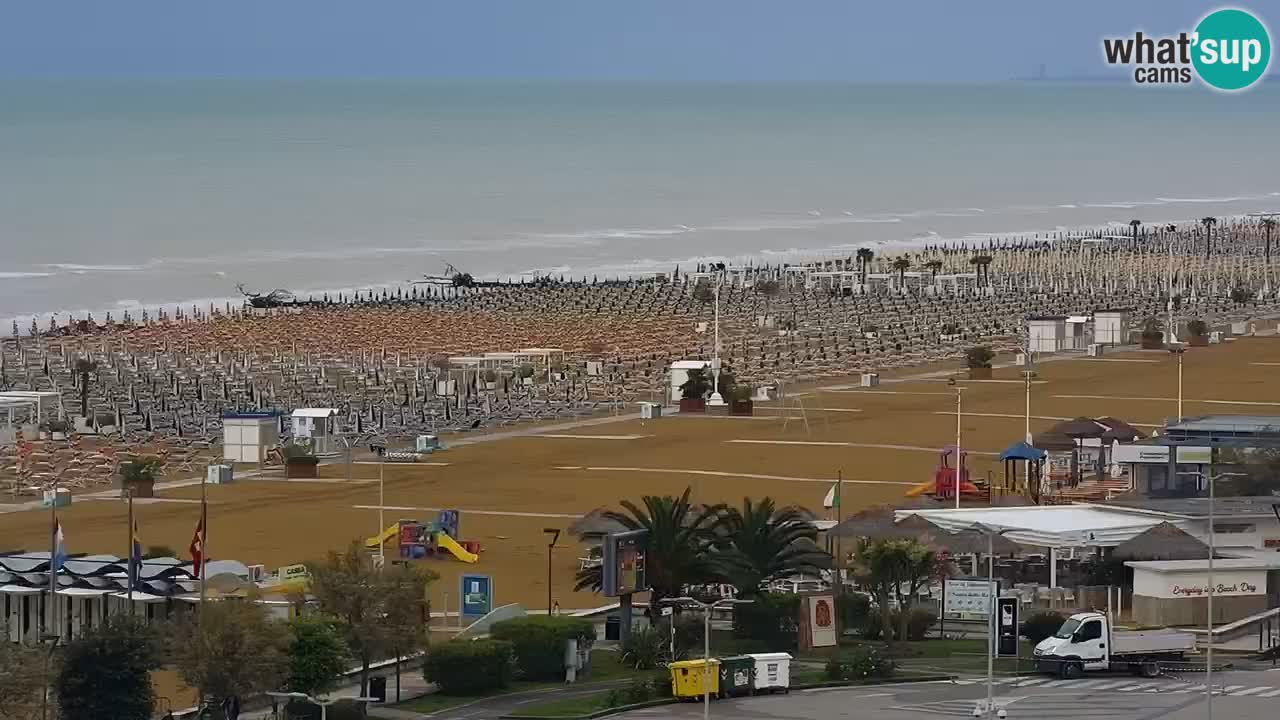 La spiaggia di Bibione webcam live e piazzale Zenit