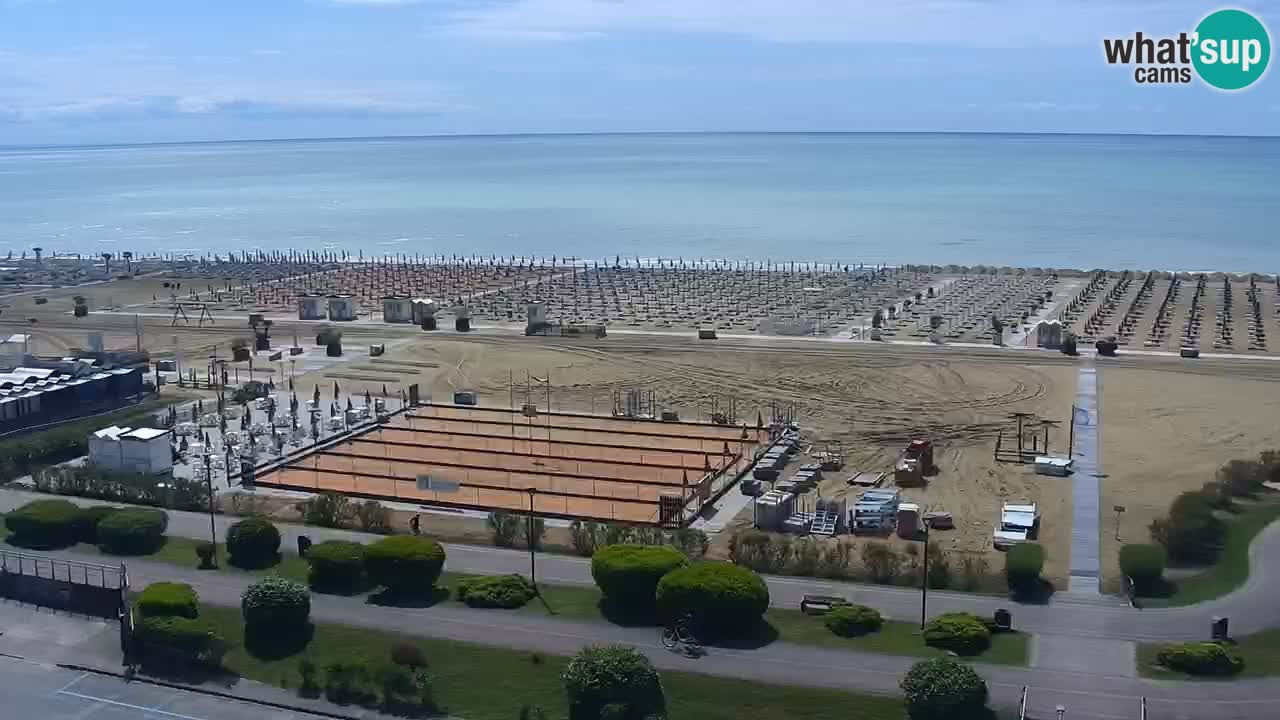 La spiaggia di Bibione webcam live e piazzale Zenit