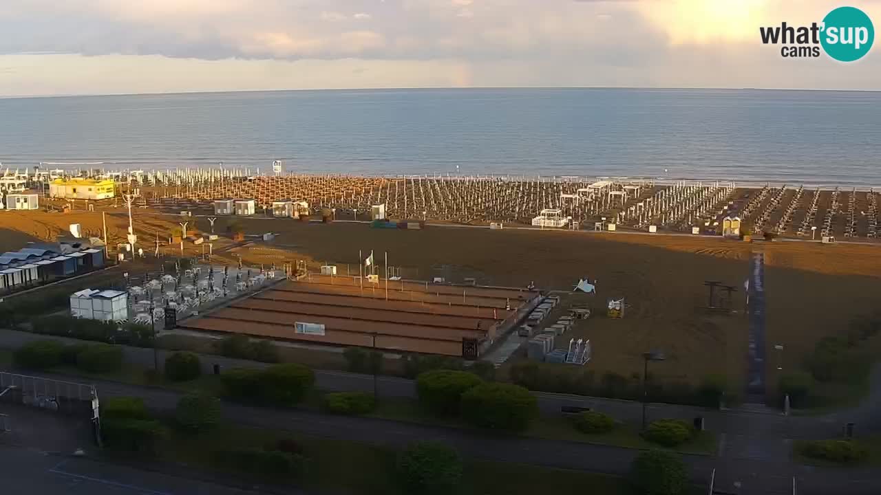 La spiaggia di Bibione webcam live e piazzale Zenit