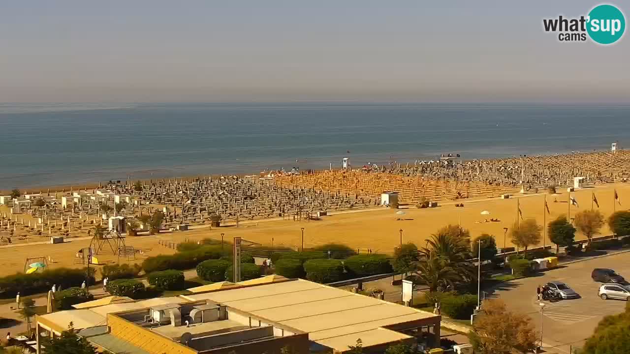 La spiaggia di Bibione webcam live e piazzale Zenit
