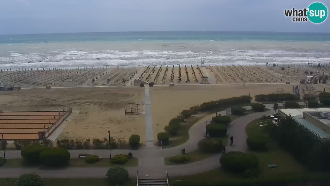 La spiaggia di Bibione webcam live e piazzale Zenit