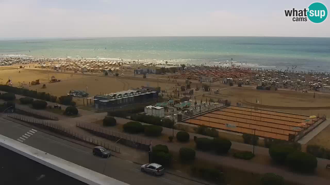La spiaggia di Bibione webcam live e piazzale Zenit