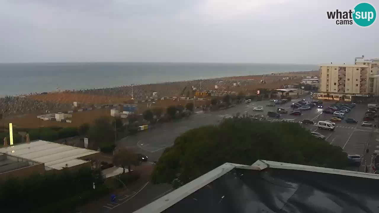 La spiaggia di Bibione webcam live e piazzale Zenit