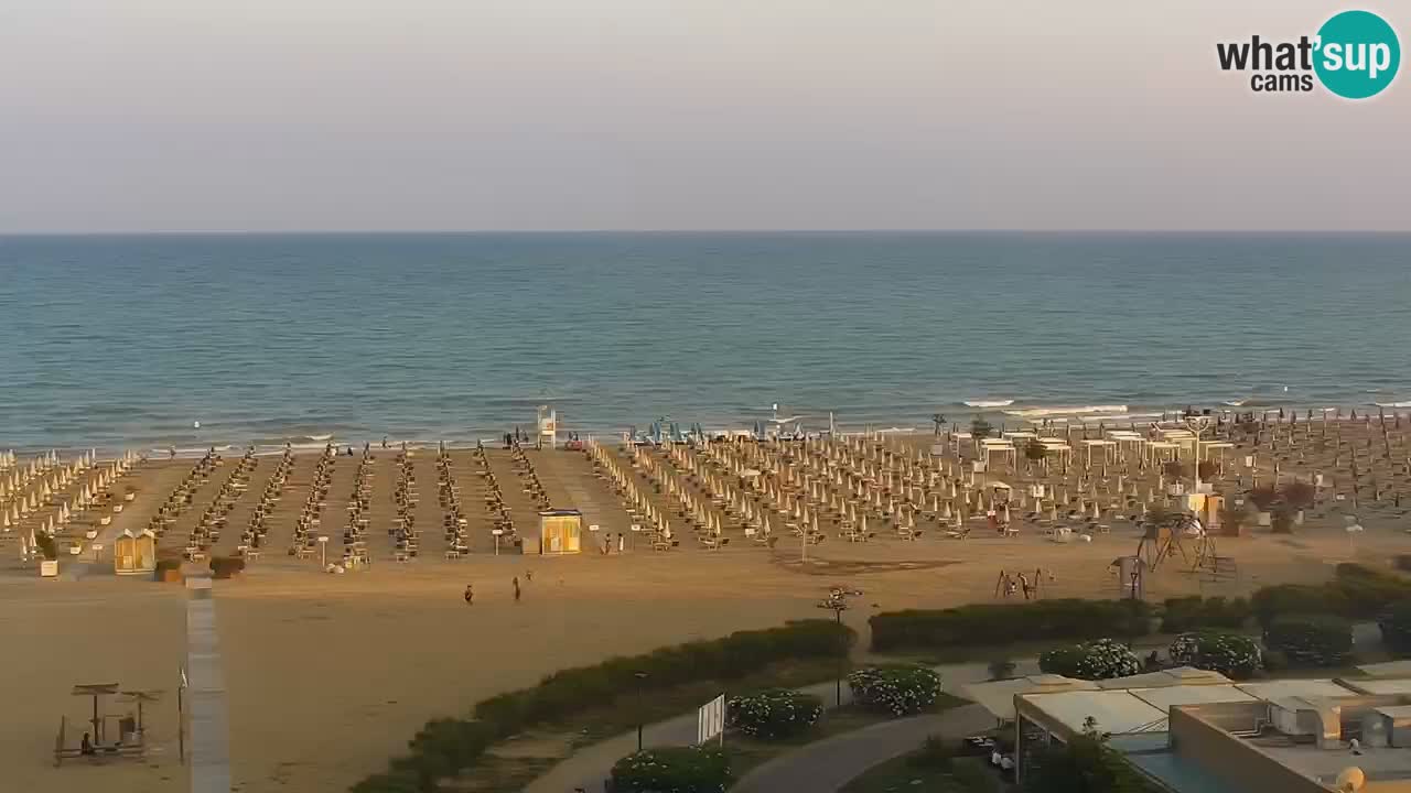La spiaggia di Bibione webcam live e piazzale Zenit