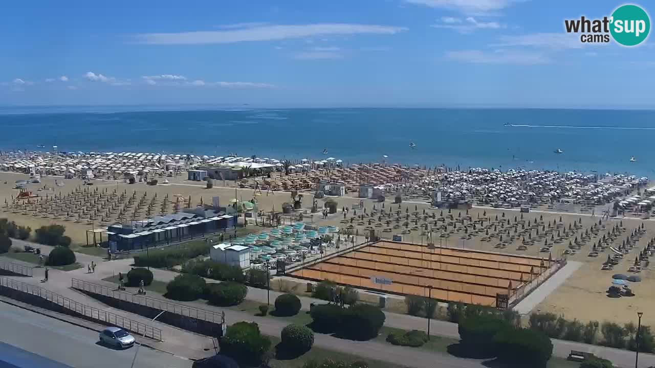La spiaggia di Bibione webcam live e piazzale Zenit