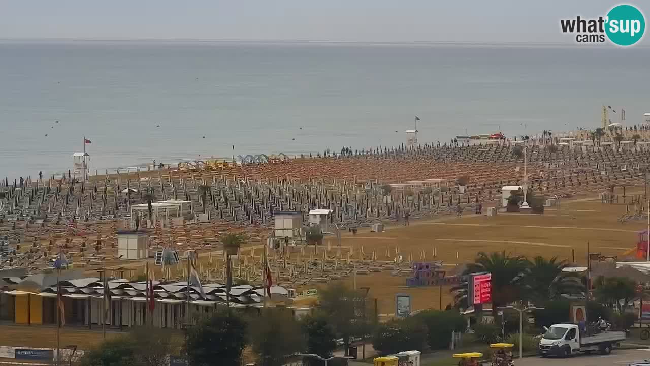 La spiaggia di Bibione webcam live e piazzale Zenit