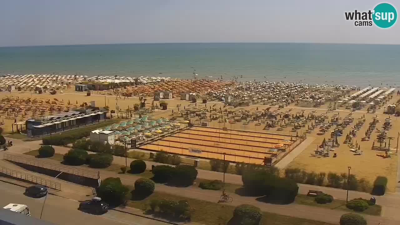 La spiaggia di Bibione webcam live e piazzale Zenit