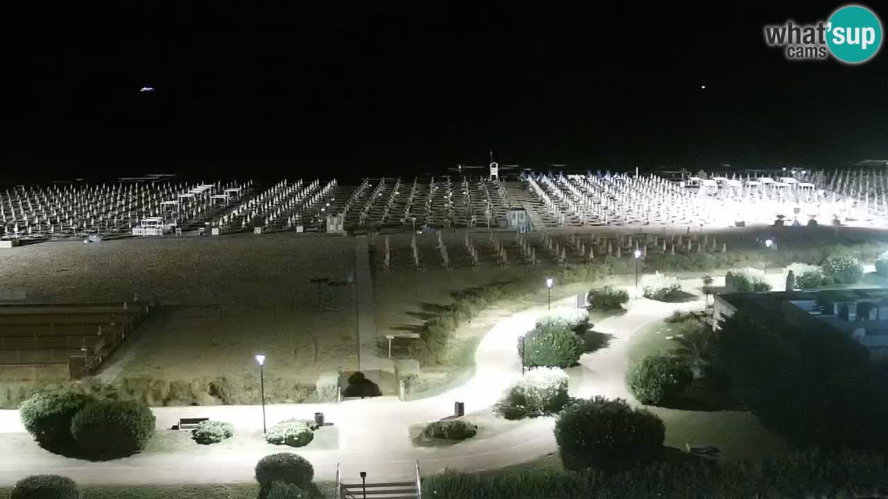 La spiaggia di Bibione webcam live e piazzale Zenit