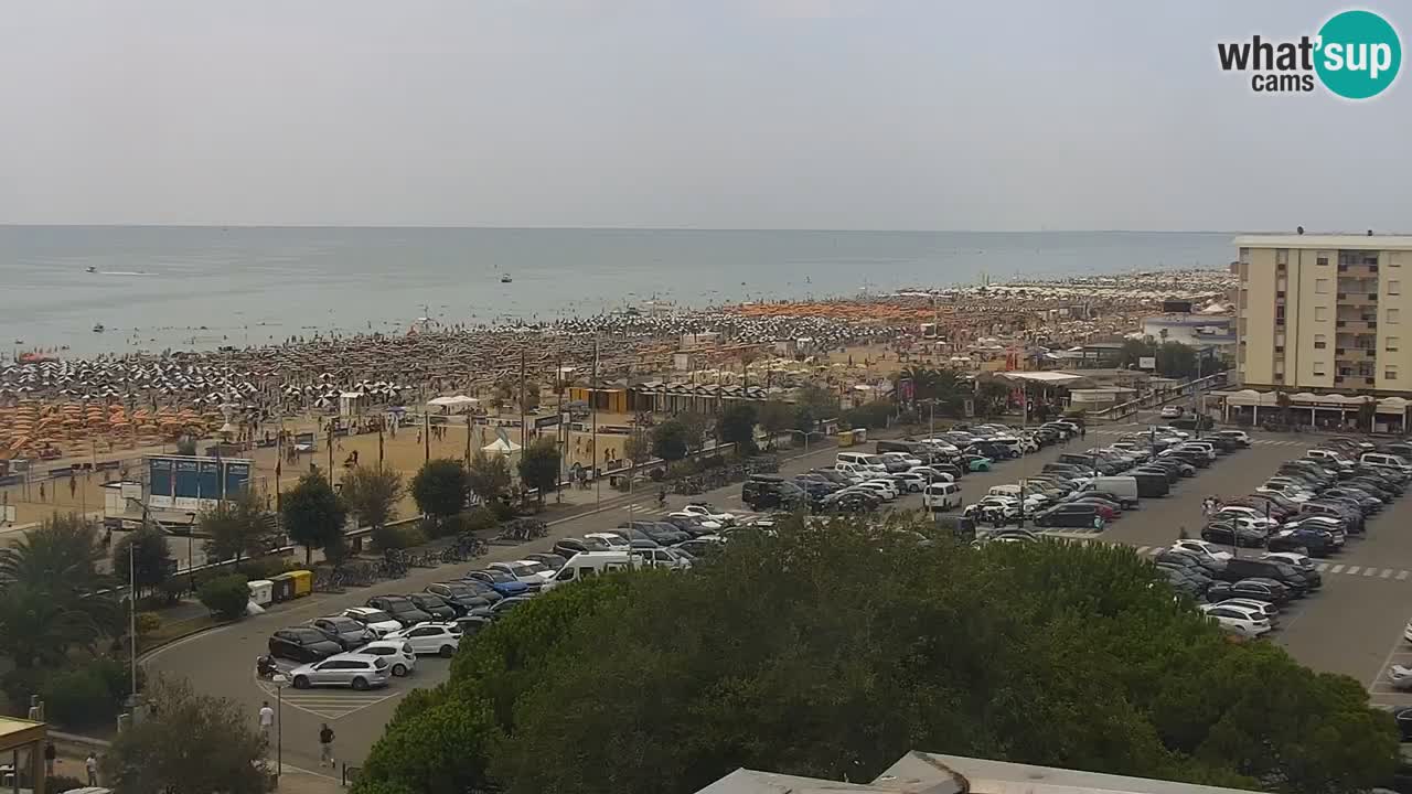 La spiaggia di Bibione webcam live e piazzale Zenit