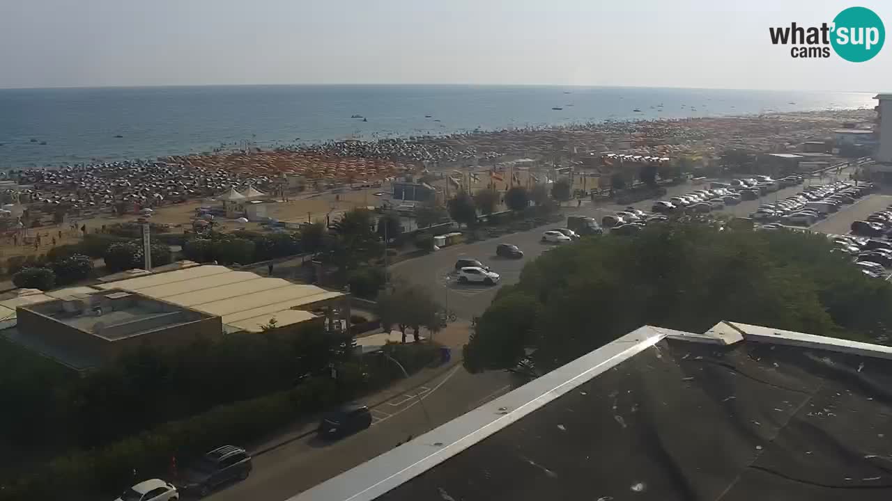 La spiaggia di Bibione webcam live e piazzale Zenit