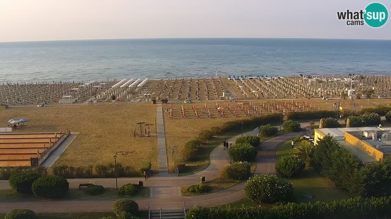 La spiaggia di Bibione webcam live e piazzale Zenit