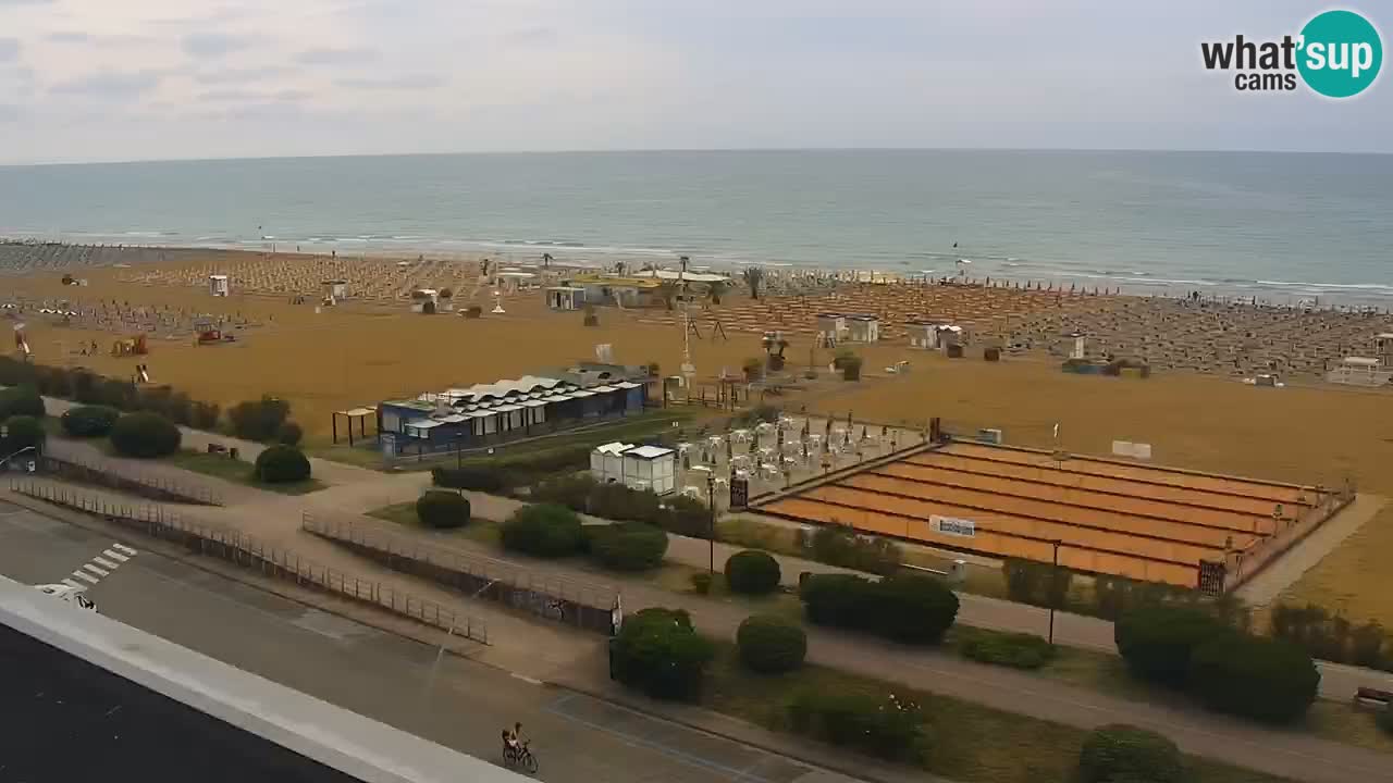 La spiaggia di Bibione webcam live e piazzale Zenit