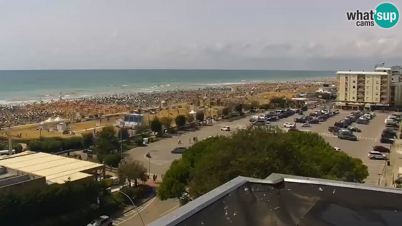 La spiaggia di Bibione webcam live e piazzale Zenit
