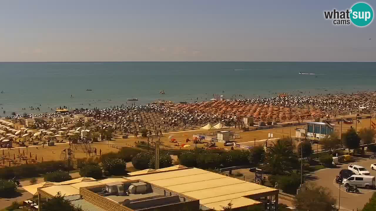 La spiaggia di Bibione webcam live e piazzale Zenit