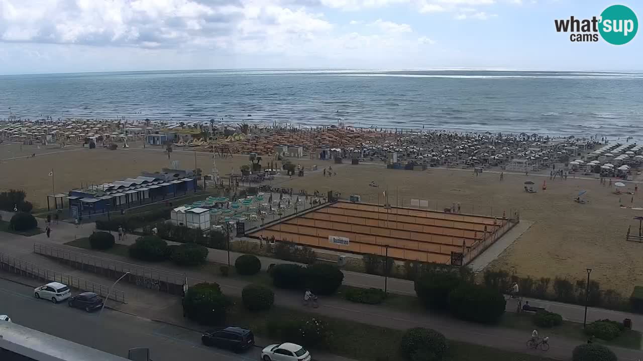 La spiaggia di Bibione webcam live e piazzale Zenit