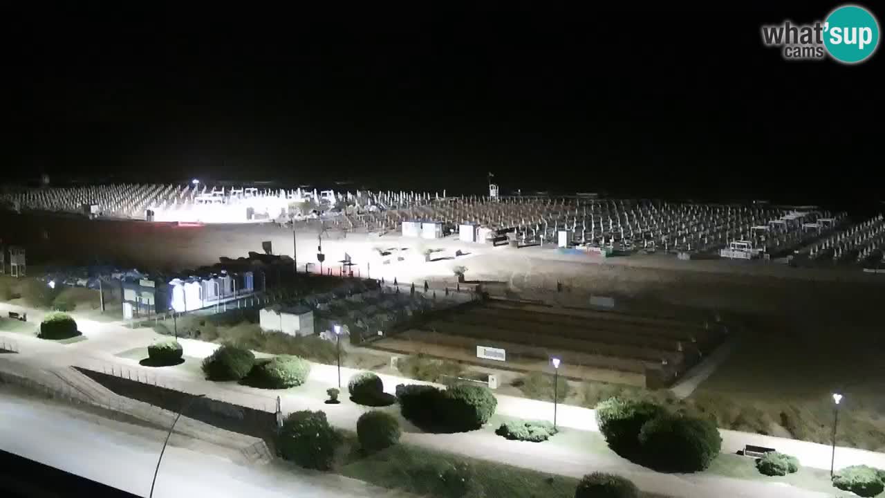 La spiaggia di Bibione webcam live e piazzale Zenit