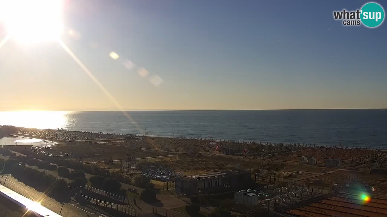La spiaggia di Bibione webcam live e piazzale Zenit