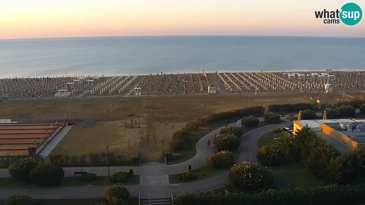 La spiaggia di Bibione webcam live e piazzale Zenit