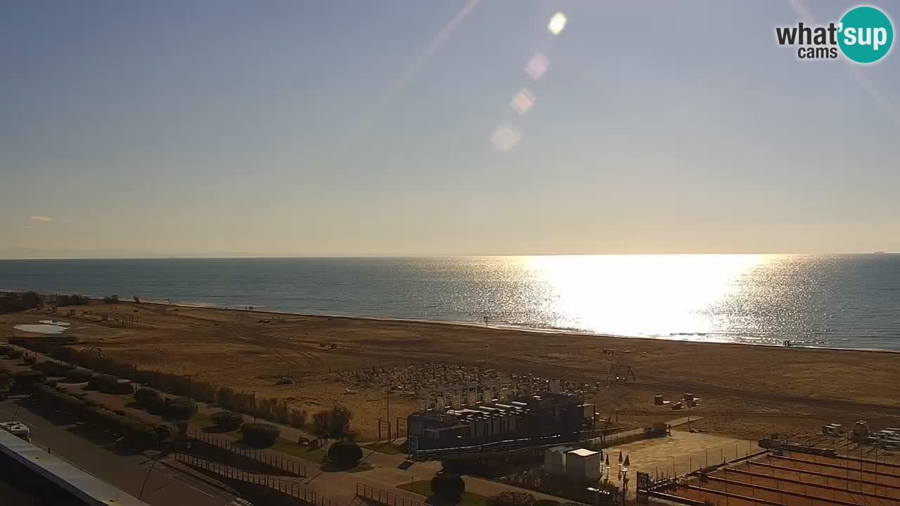 La spiaggia di Bibione webcam live e piazzale Zenit
