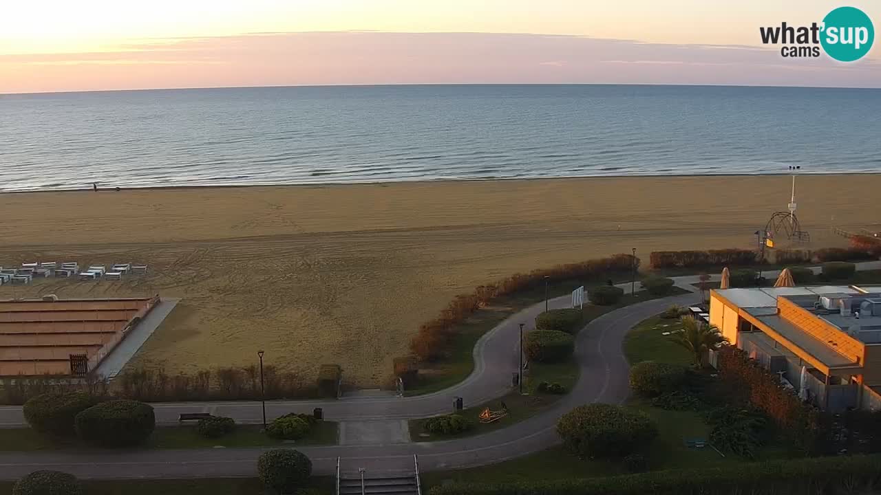 La spiaggia di Bibione webcam live e piazzale Zenit