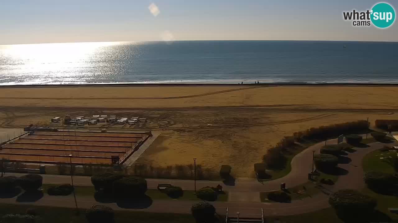 La spiaggia di Bibione webcam live e piazzale Zenit