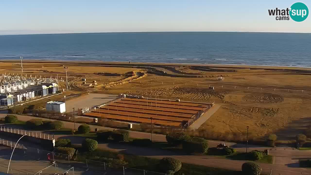 La spiaggia di Bibione webcam live e piazzale Zenit