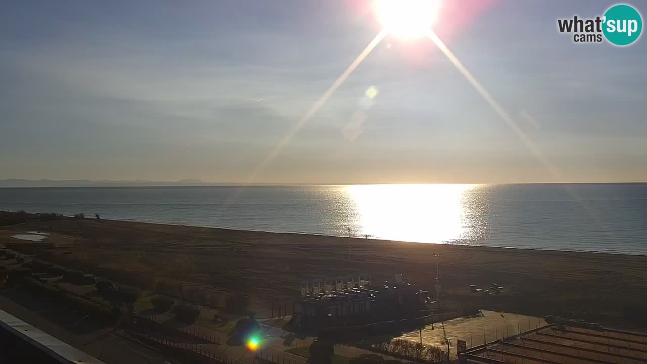La spiaggia di Bibione webcam live e piazzale Zenit